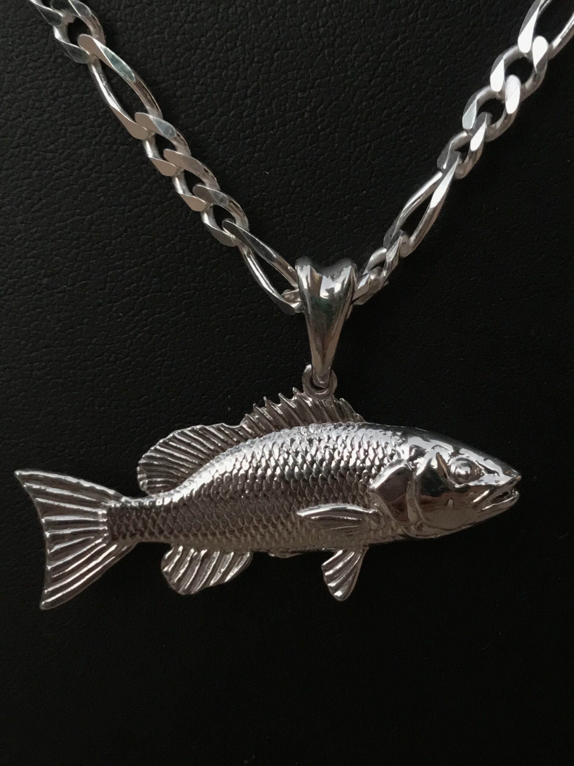Snapper 3D Pendant Necklace - Image 2